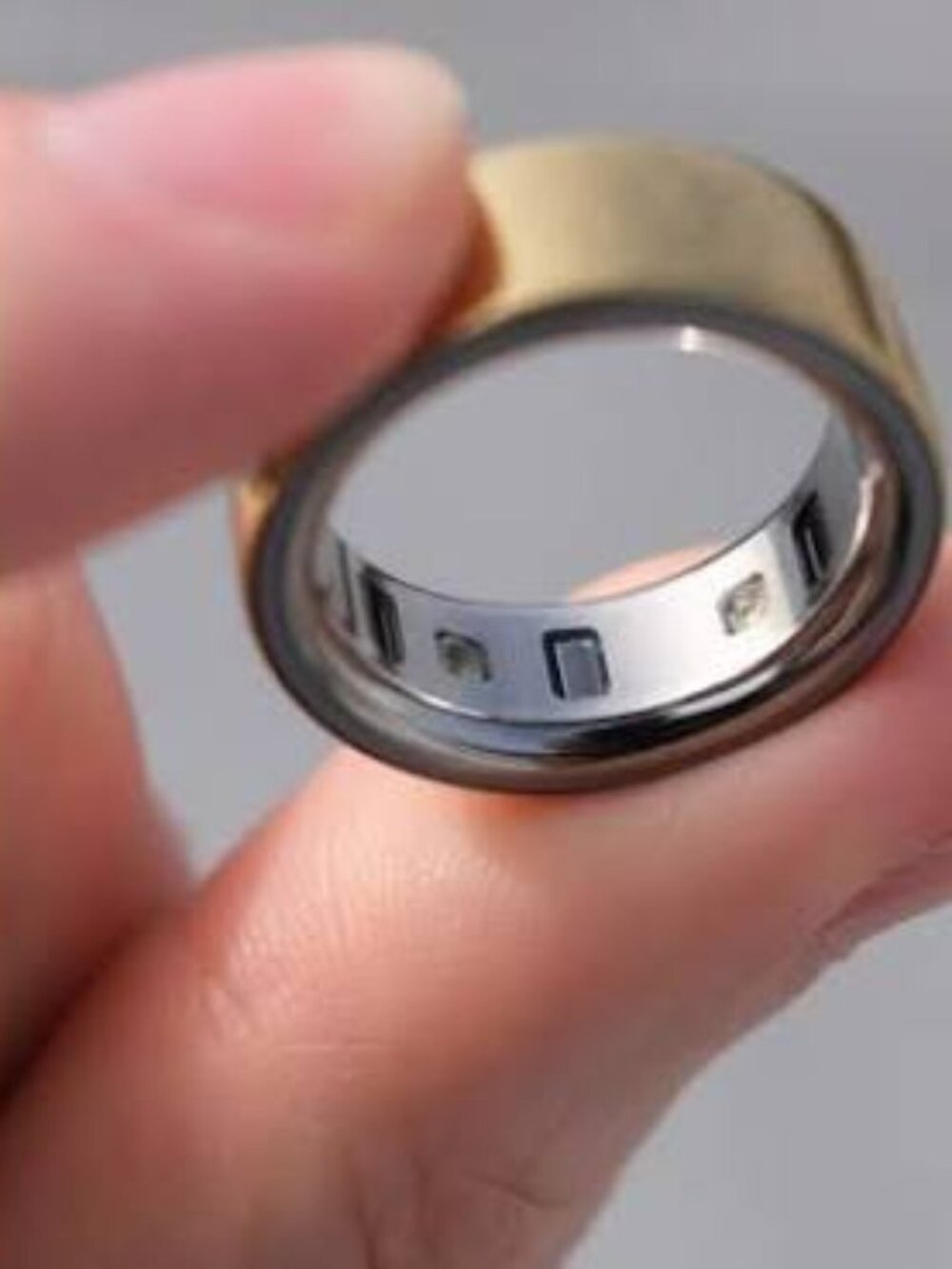 NWT Oura Ring Gen 4  Gold Size 8